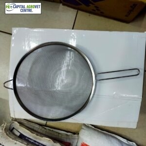 Metallic sieve